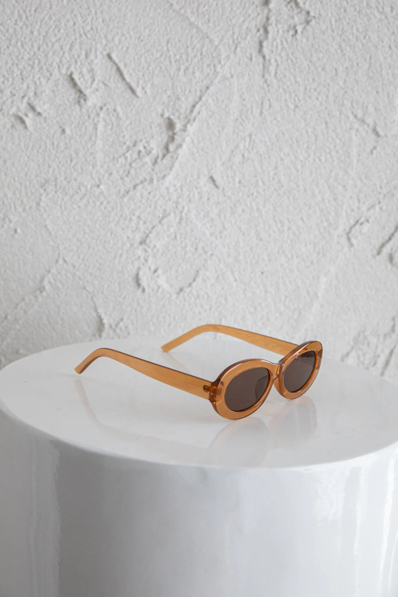 Charlie Neon Oval Sunglasses Tea