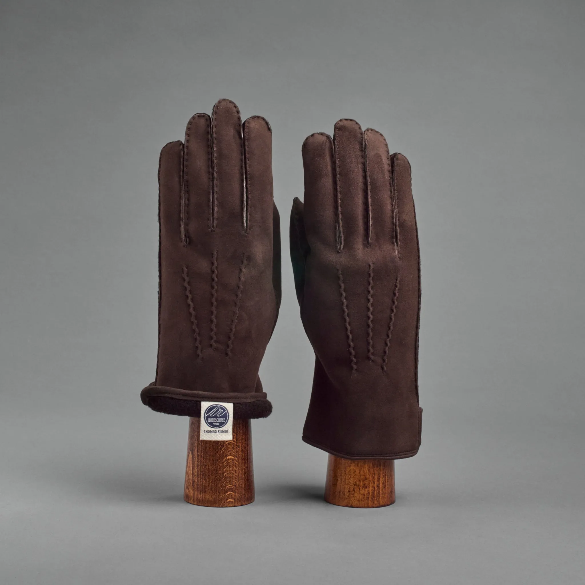 Gentlemen's Gloves from Dark Brown Curly Lambskin lined with Shearling