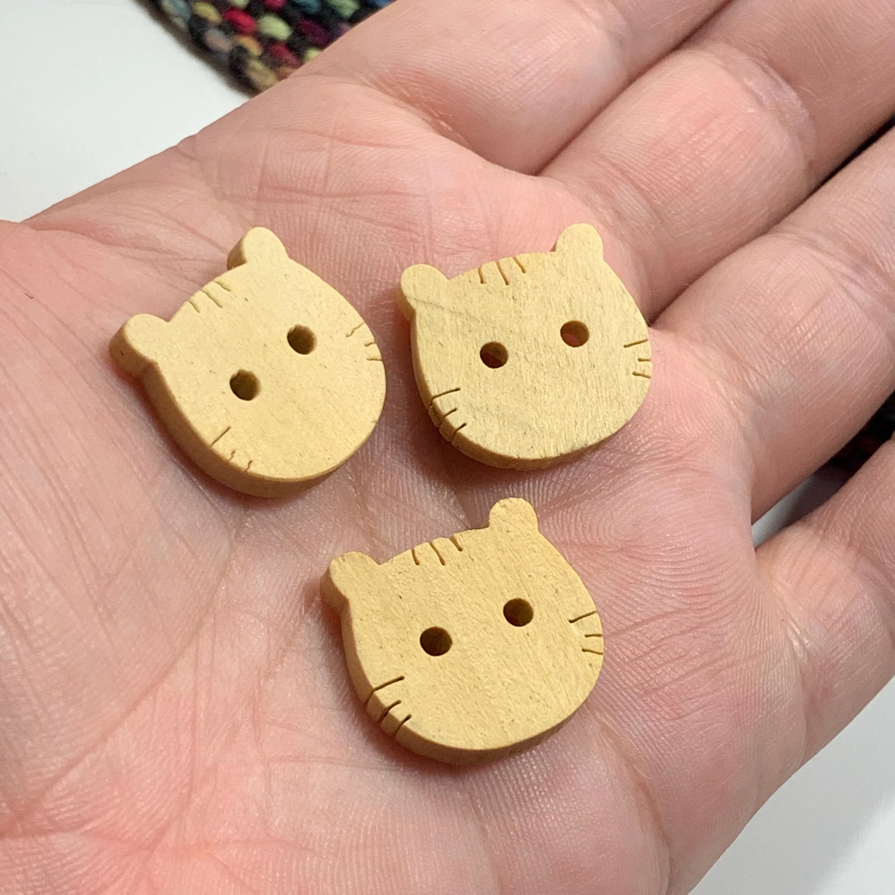 Natural Wooden Kitty Buttons ~ Set of 5